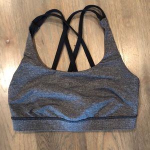 Lulu Lemon BARELY WORN Energy Bra Size 6 (no pads)